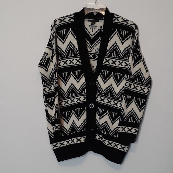 Forever 21 Black/White Button Sweater Cardigan; 3/4 Sleeves; Size M - Picture 1 of 4